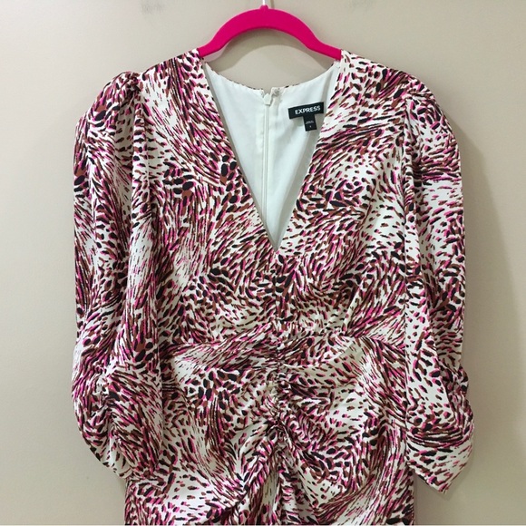 EXPRESS ANIMAL LEOPARD PRINT PUFF SLEEVE RUCHED MIDI DRESS Satin Size S - Picture 4 of 7